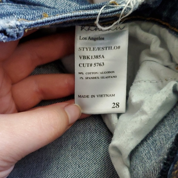 Distressed jeans - Picture 2 of 2